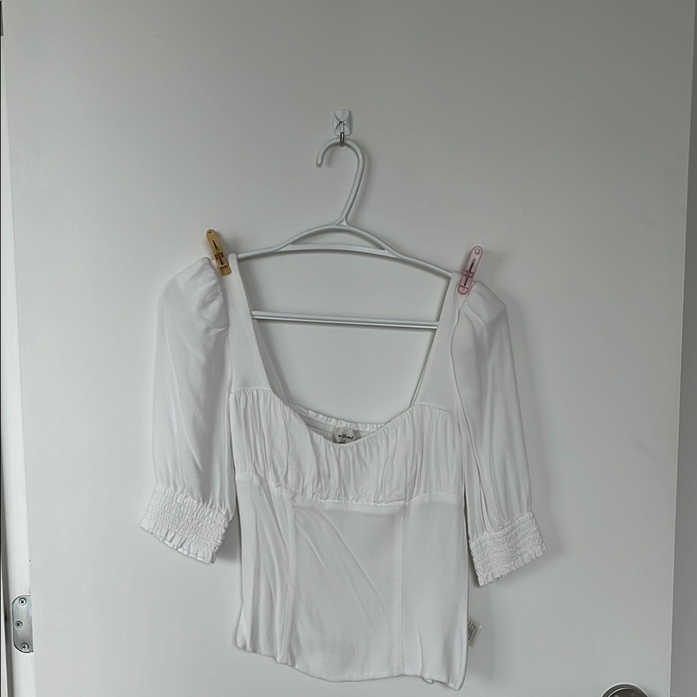 Wilfred White Puff Sleeve Fitted Blouse